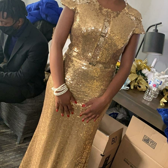 dress - Picture 4 of 4